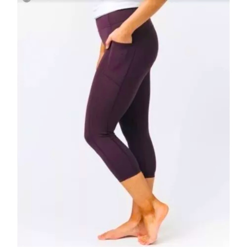 Zyia Active Wine‎ Pocket Brilliant Hi-Rise Capri Leggings, Purple, Plum, Size 4